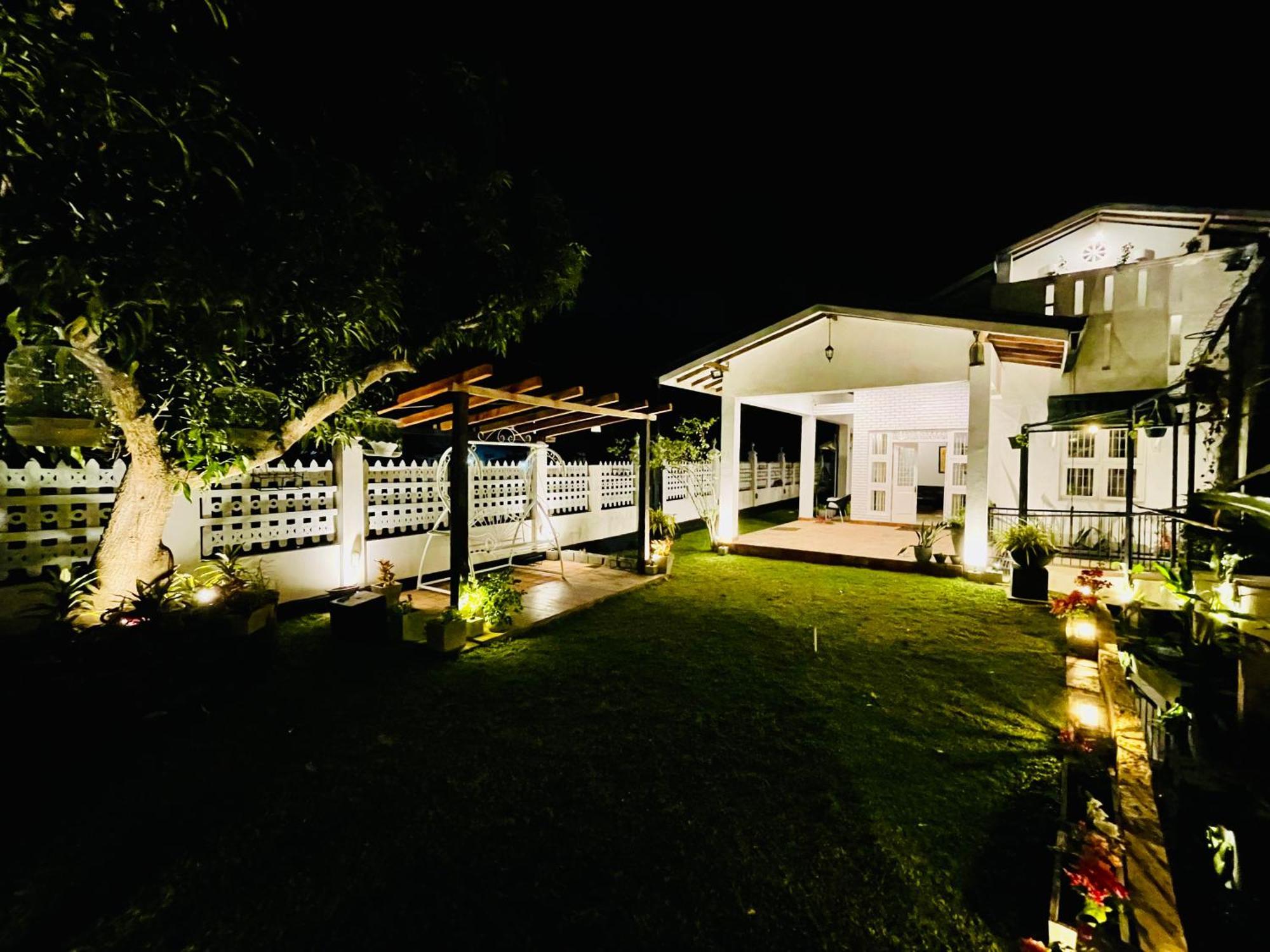 Ayur Ayur White Sail Villa Dalupotha المظهر الخارجي الصورة